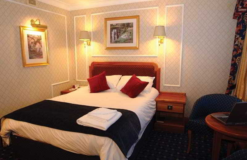 Leonardo Hotel Inverness - Formerly Jurys Inn Bagian luar foto